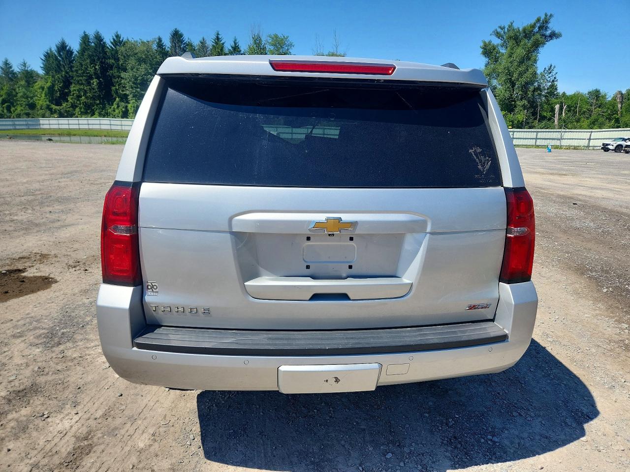 2015 Chevrolet Tahoe K1500 Lt Серебряный vin: 1GNSKBKC2FR727187