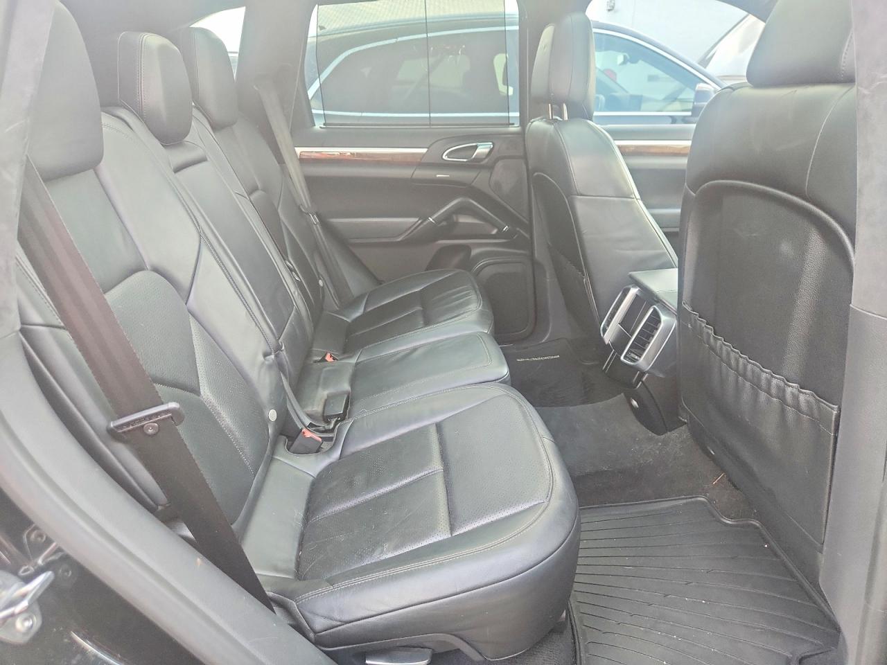 2014 Porsche Cayenne Gts Black vin: WP1AD2A23ELA73470