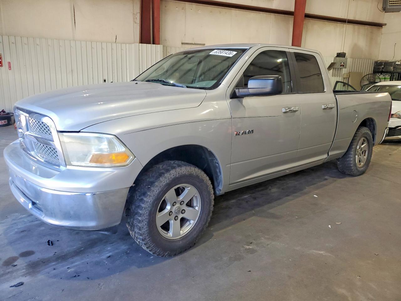 2009 Dodge Ram 1500 Silver vin: 1D3HB18PX9S801709