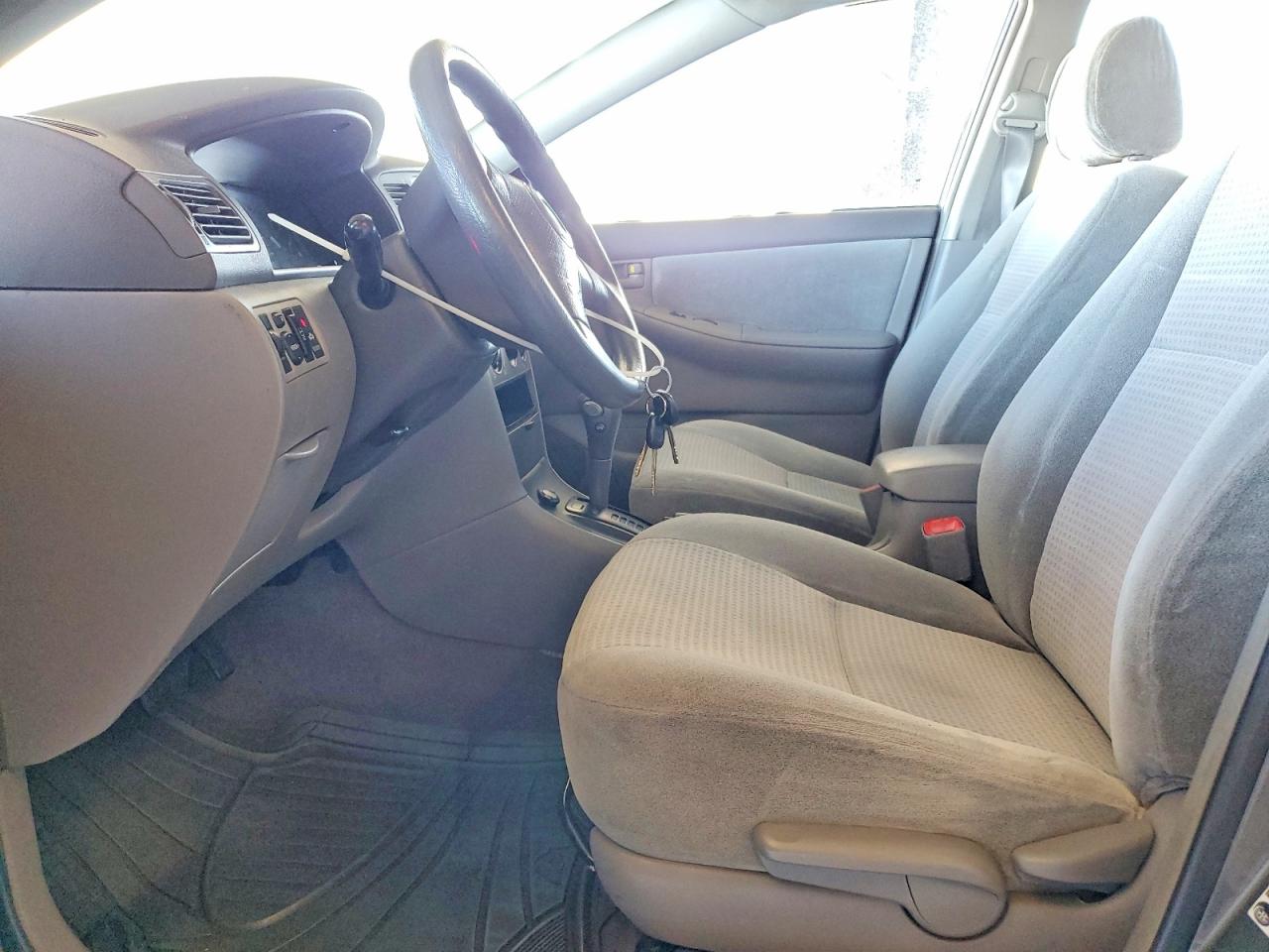 2008 Toyota Corolla Ce Gray vin: 1NXBR32E58Z953585