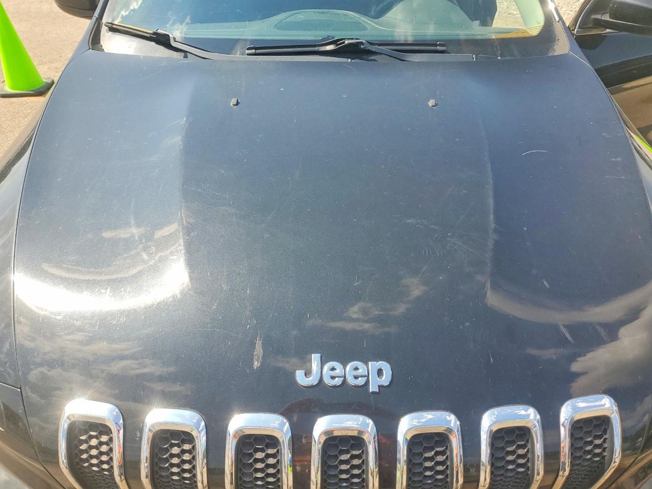 2014 Jeep Cherokee Latitude Black vin: 1C4PJLCS6EW265617