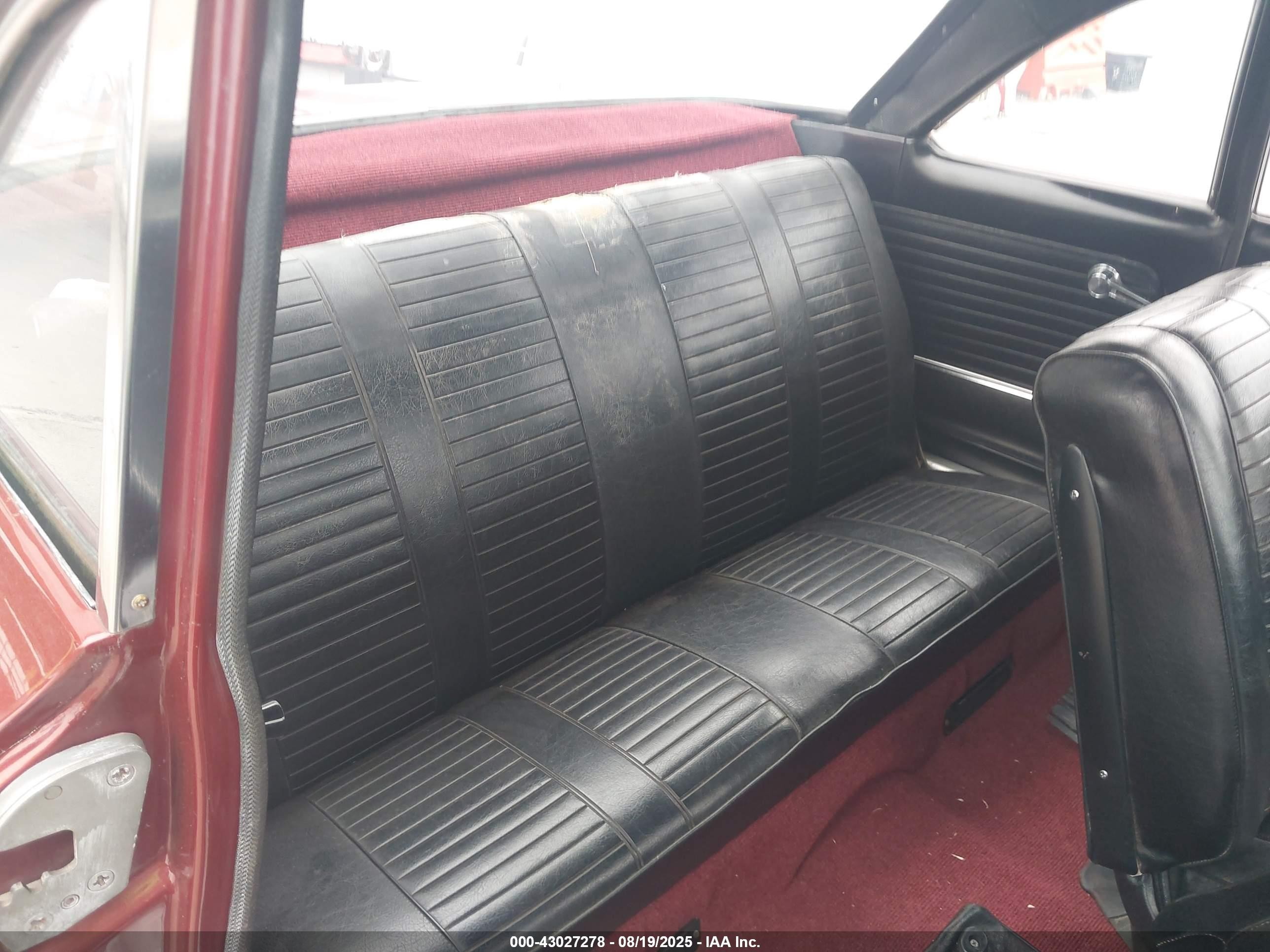 1964 Chevrolet Corvair   Красный vin: 40927W252823     