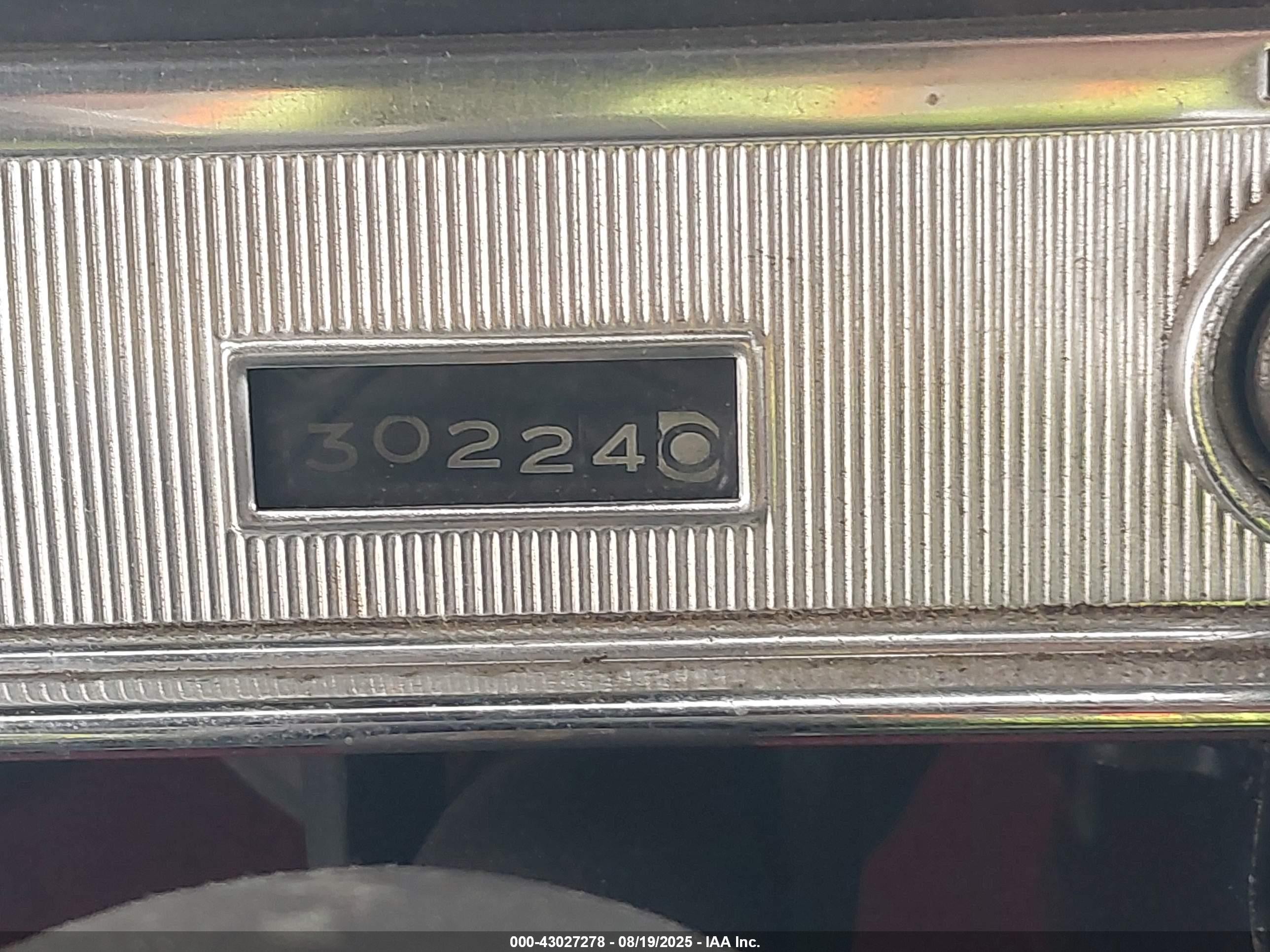 1964 Chevrolet Corvair   Красный vin: 40927W252823     