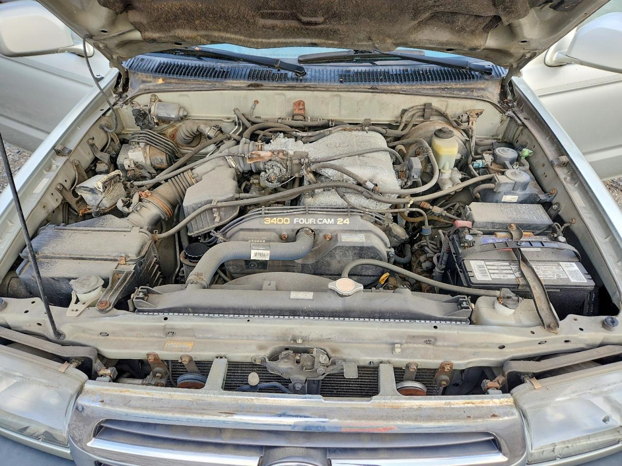 2000 Toyota 4runner Sr5 Silver vin: JT3HN86R7Y0304399