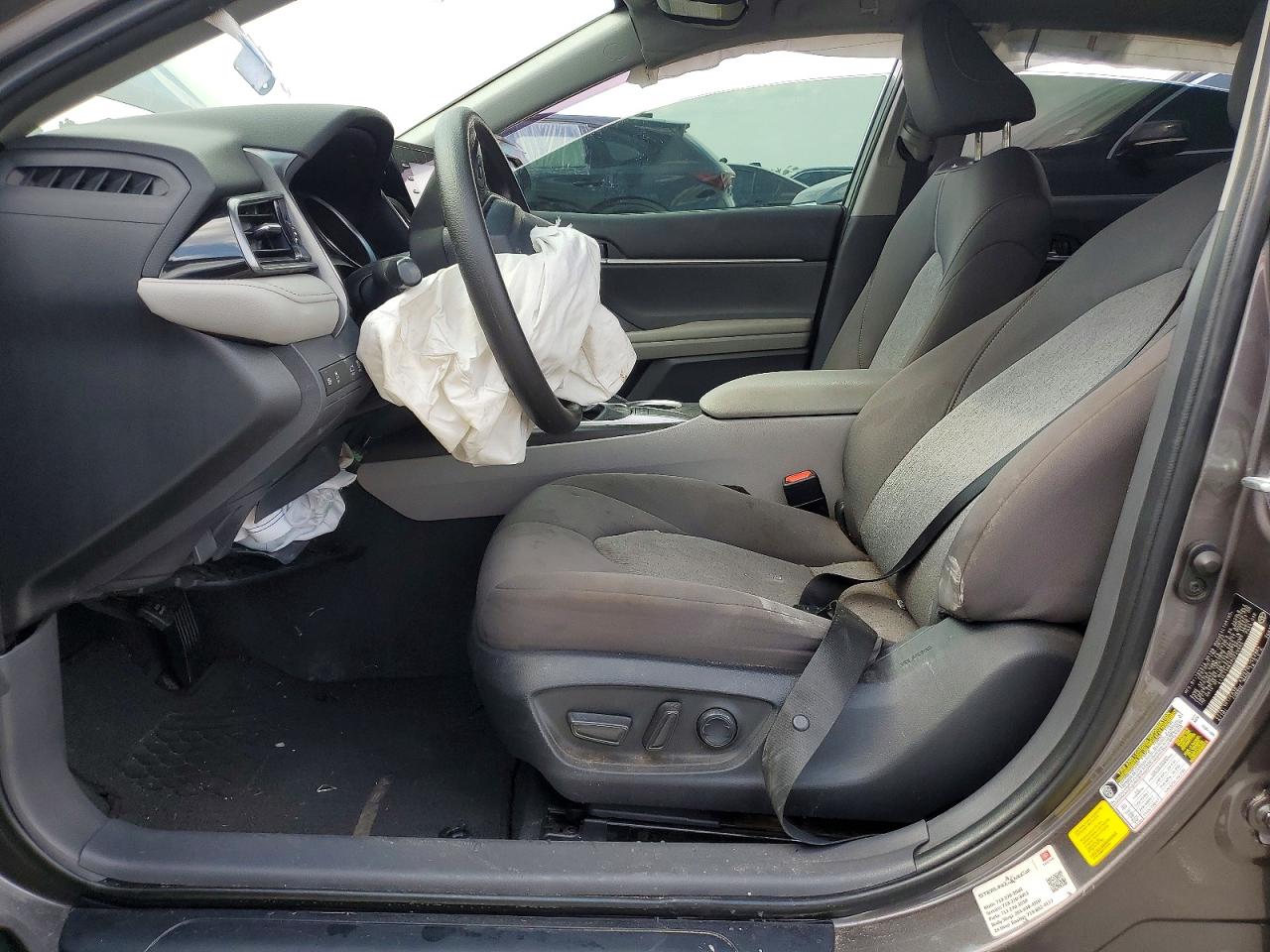 2023 Toyota Camry Le Gray vin: 4T1C11AKXPU725555