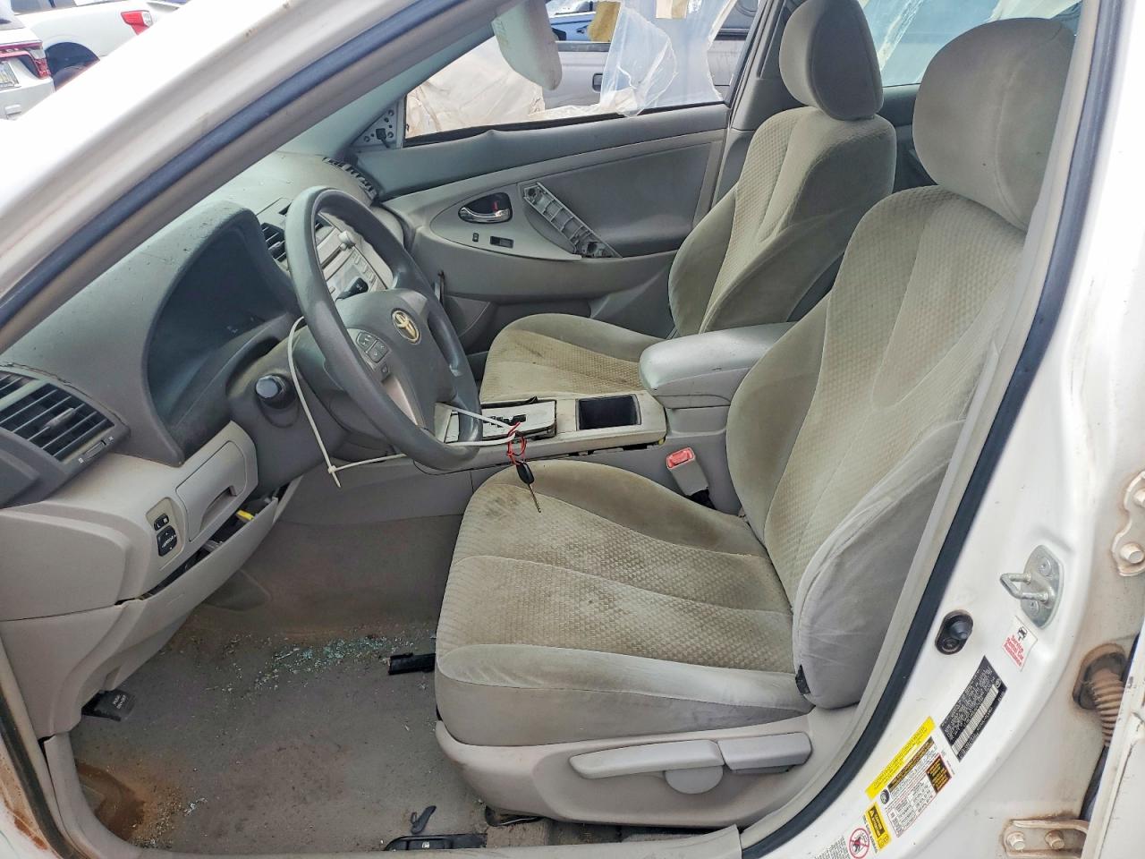 2009 Toyota Camry Base White vin: 4T1BE46K69U876566