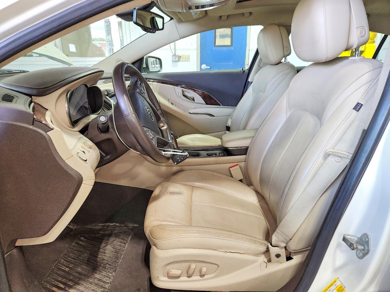 2014 Buick Lacrosse Premium White vin: 1G4GE5G37EF248601