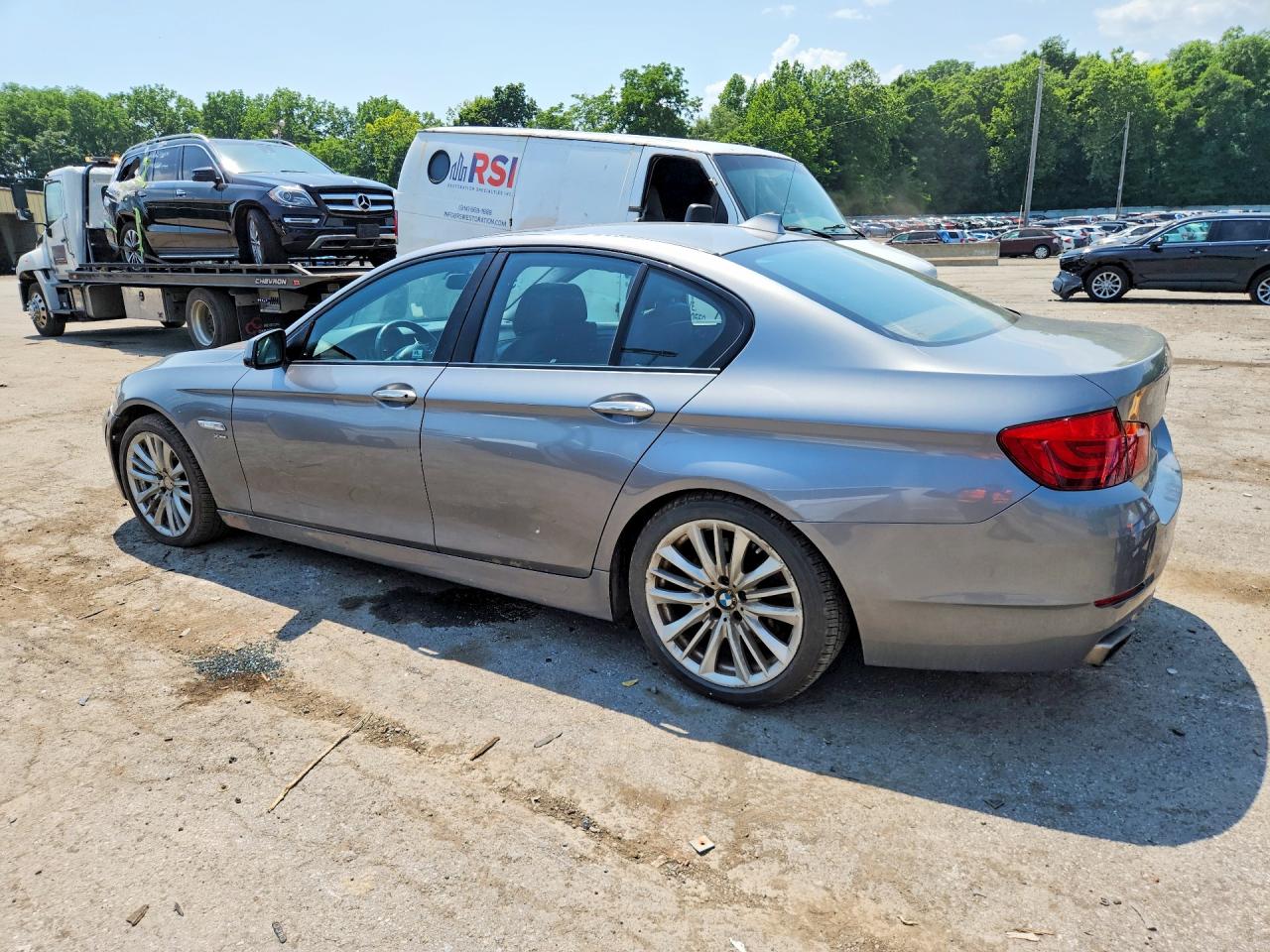 2011 Bmw 550 Xi Silver vin: WBAFU9C51BC784231