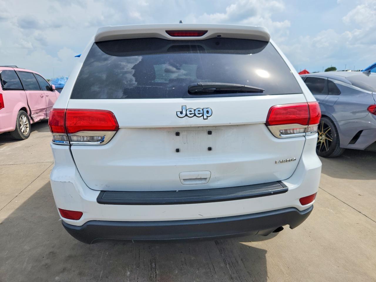 2015 Jeep Grand Cherokee Laredo White vin: 1C4RJEAG2FC727905