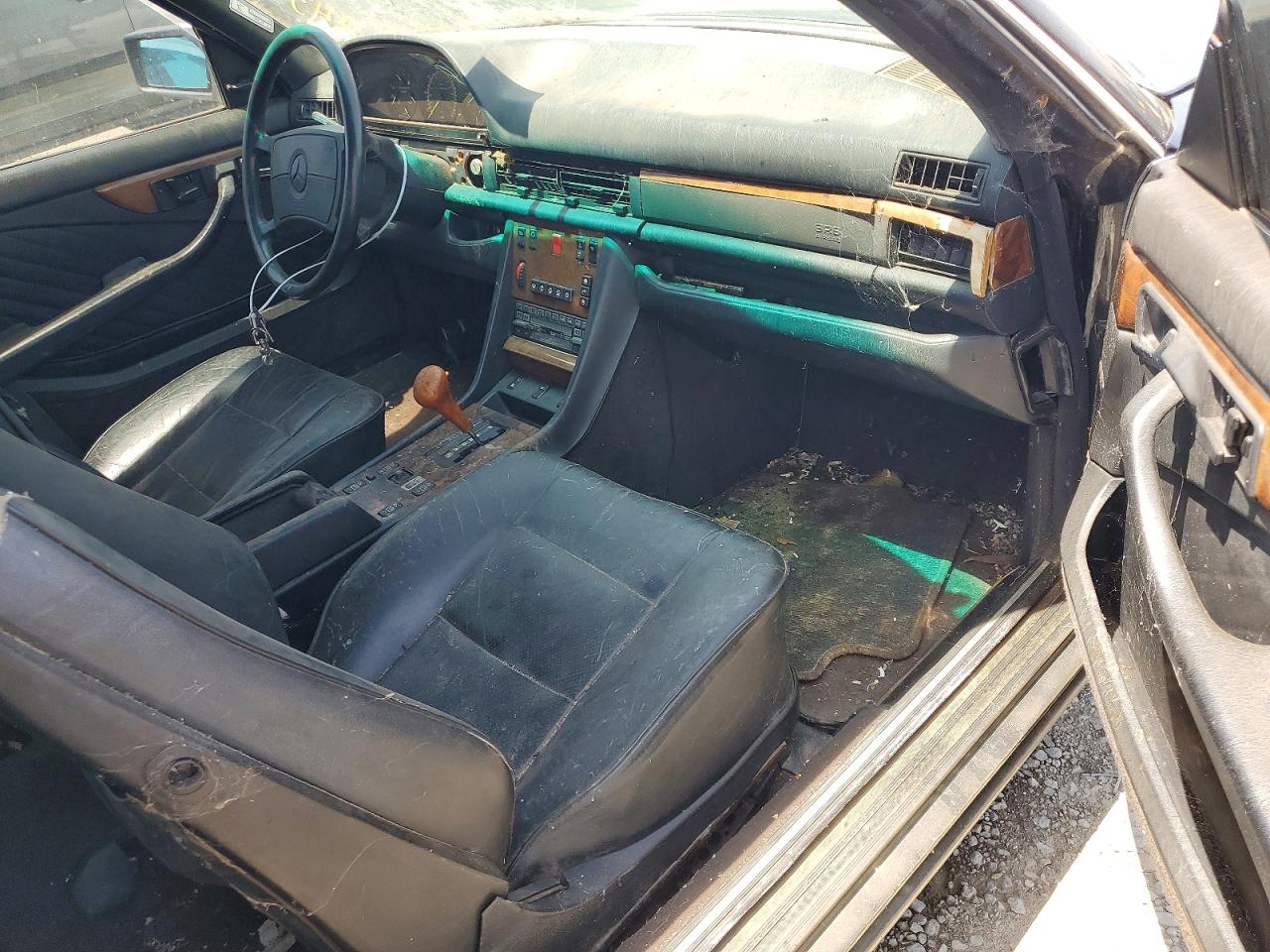 1989 Mercedes-benz 560 Sec Black vin: WDBCA45E6KA487092