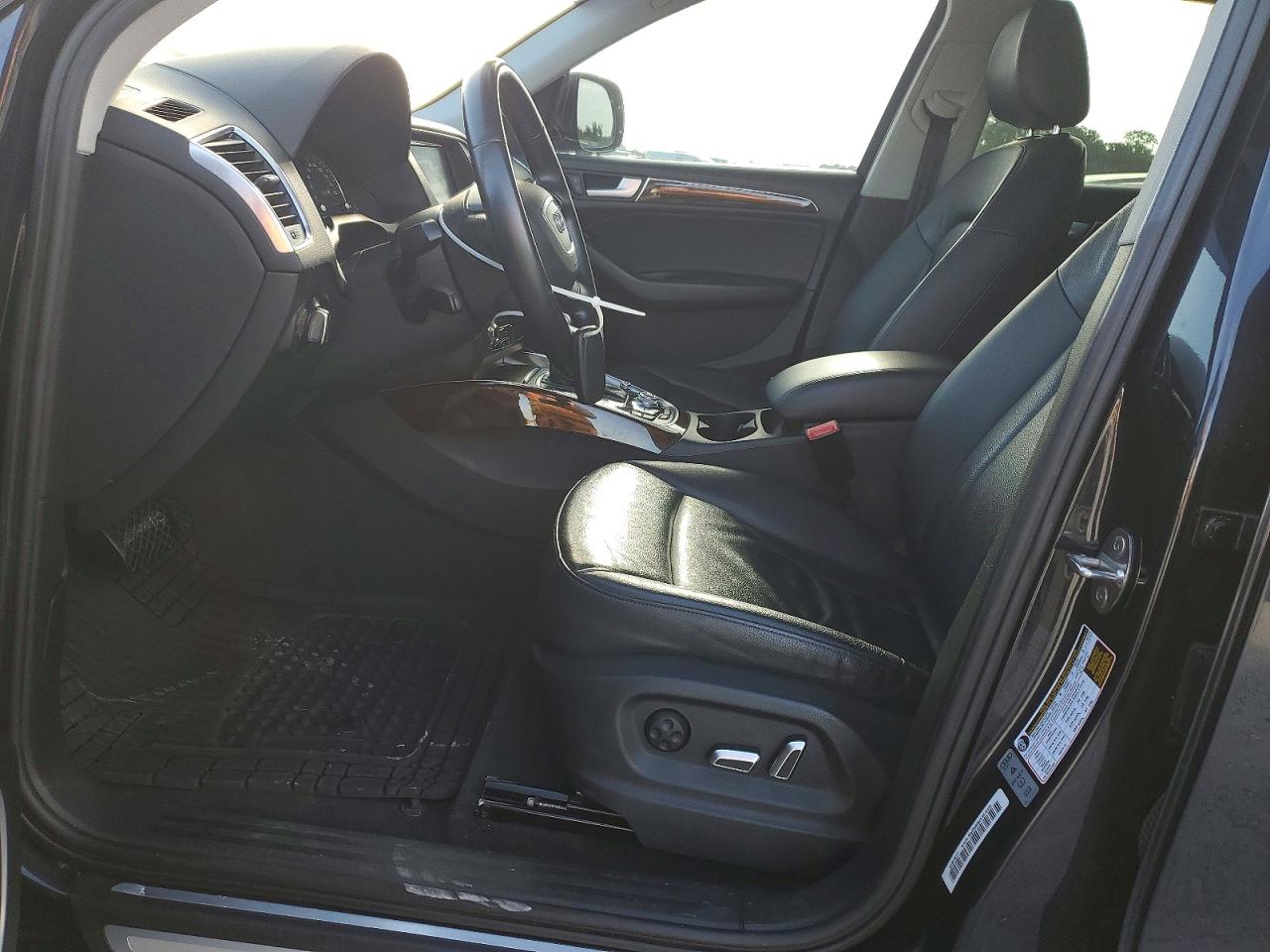 2015 Audi Q5 Premium Plus Blue vin: WA1LFAFP5FA114126