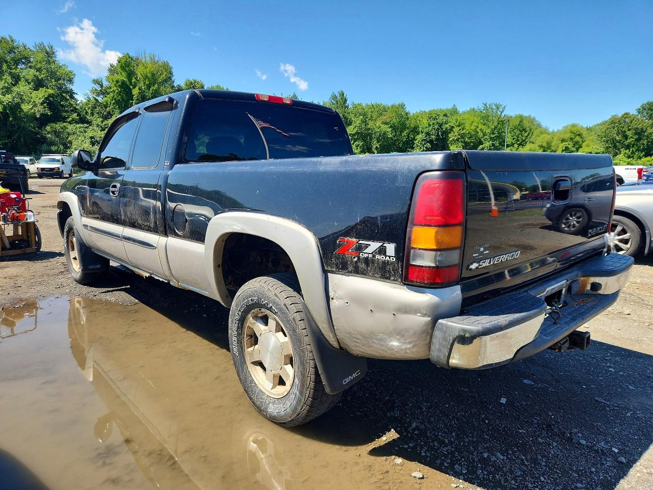 2005 Gmc New Sierra K1500 Black vin: 1GTEK19BX5Z236121