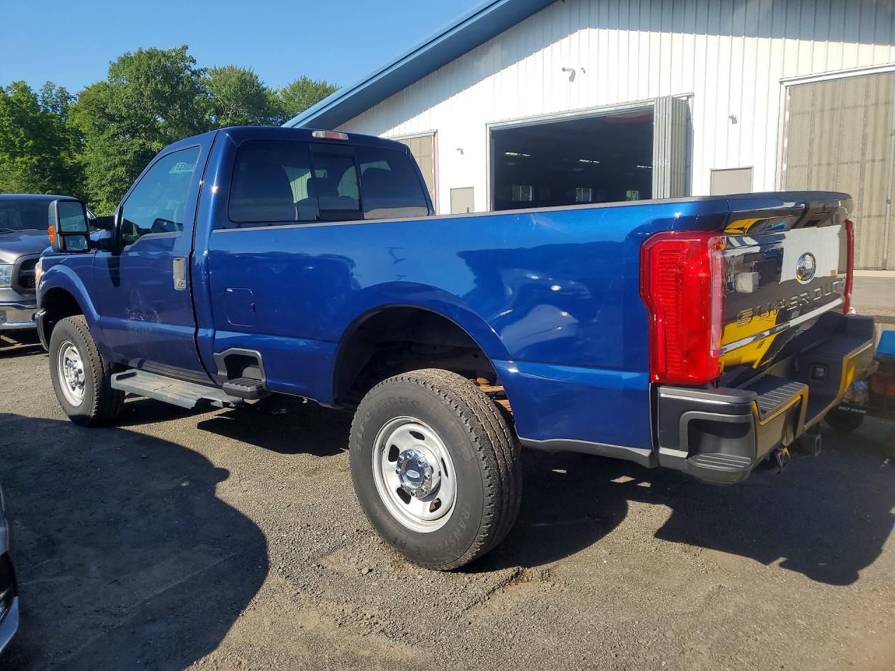 2012 Ford F350 Super Duty Blue vin: 1FTBF3B67CEA22076