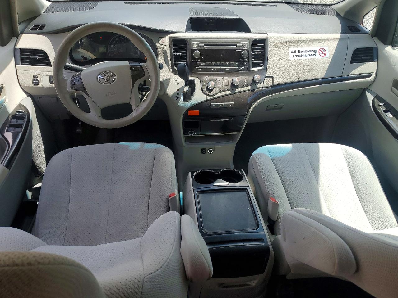 2012 Toyota Sienna Le Silver vin: 5TDKK3DC2CS179846