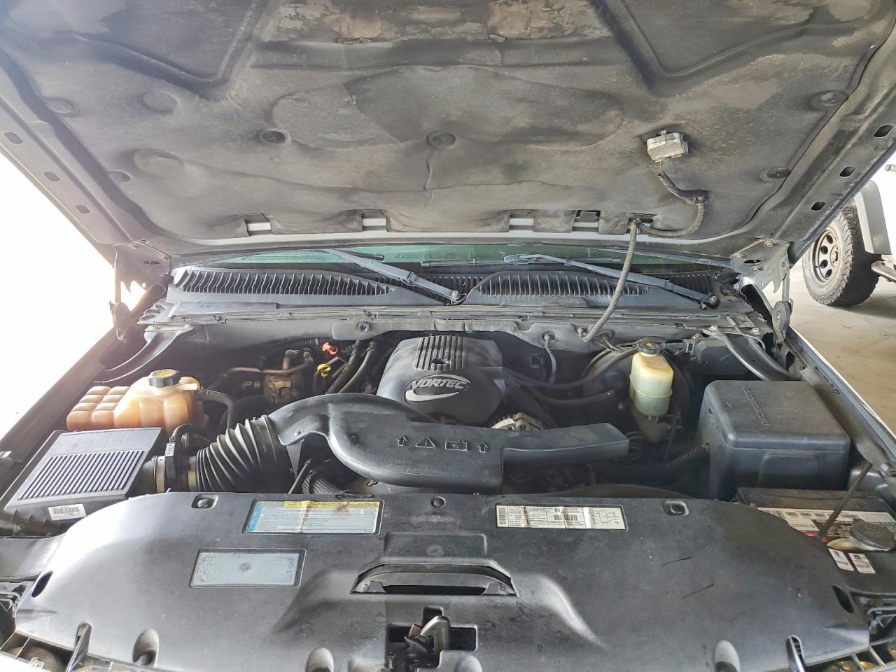 2001 Chevrolet Suburban K1500 Gray vin: 3GNFK16T21G262098