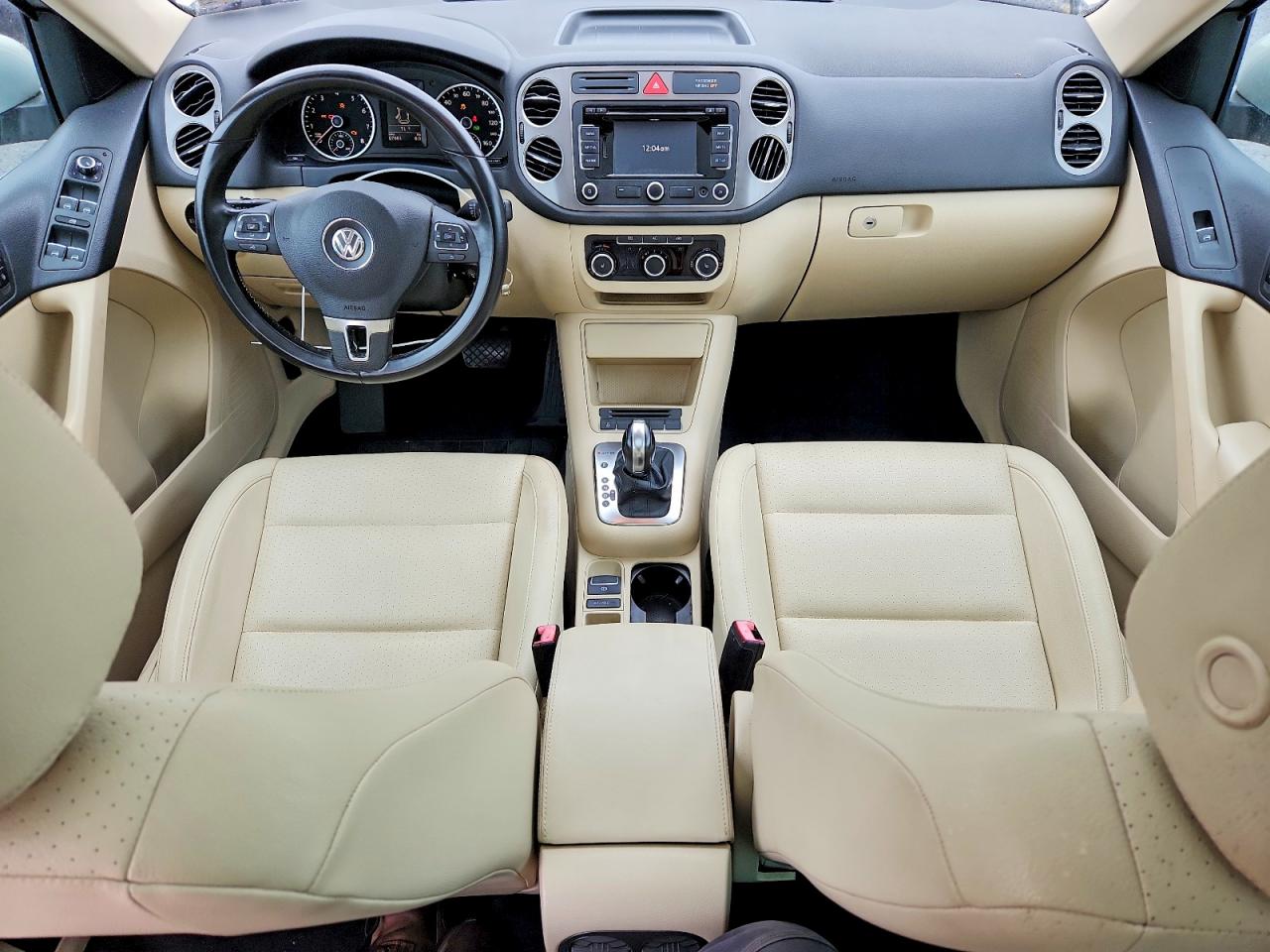 2011 Volkswagen Tiguan S Silver vin: WVGBV7AX2BW536393