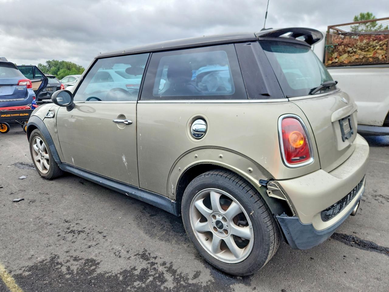 2007 Mini Cooper S Tan vin: WMWMF73517TV31343