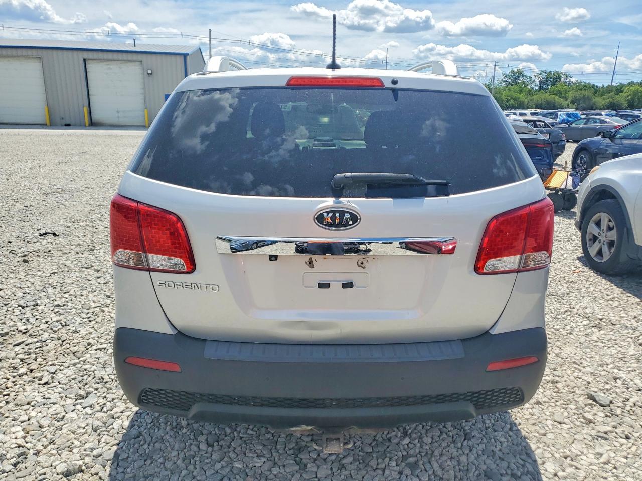 2013 Kia Sorento Lx Silver vin: 5XYKT4A6XDG322252