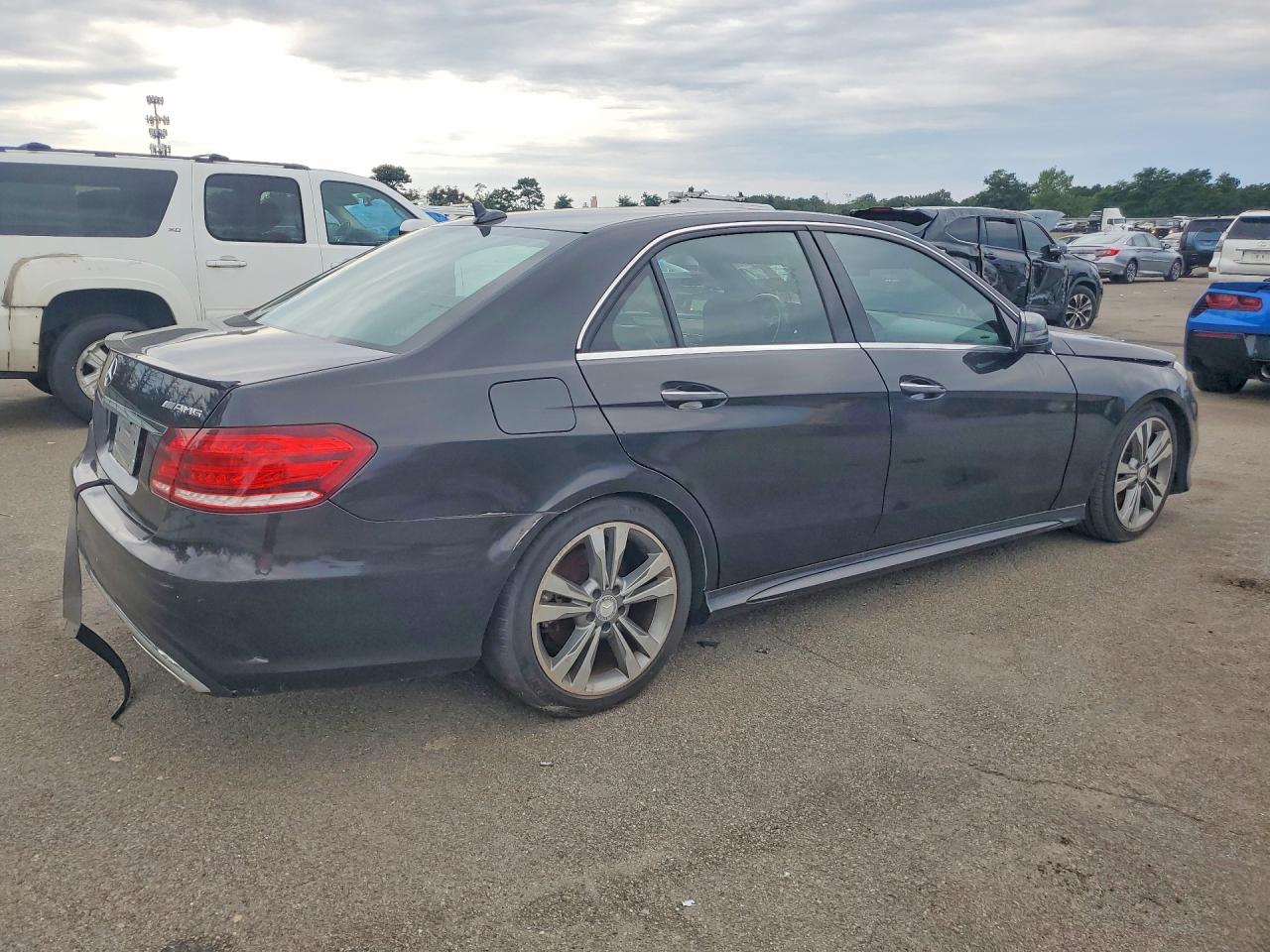 2014 Mercedes-benz E 350 Черный vin: WDDHF5KB7EA998152