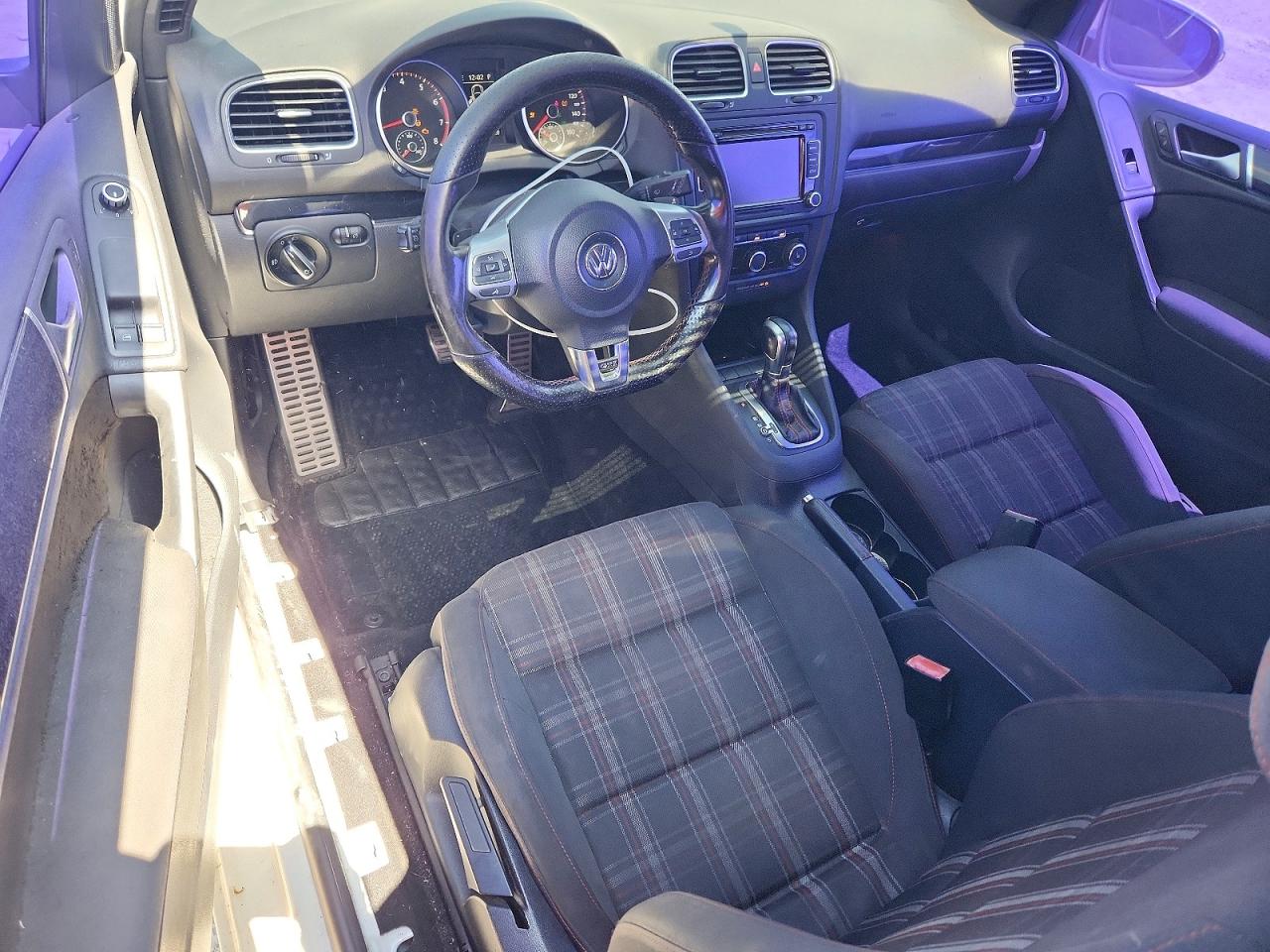 2012 Volkswagen Gti Белый vin: WVWFD7AJ4CW333592