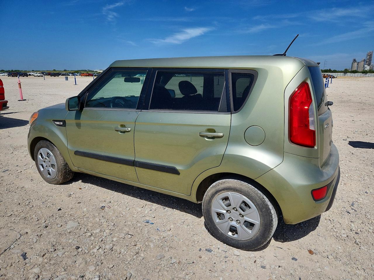 2012 Kia Soul Base Green vin: KNDJT2A54C7360059