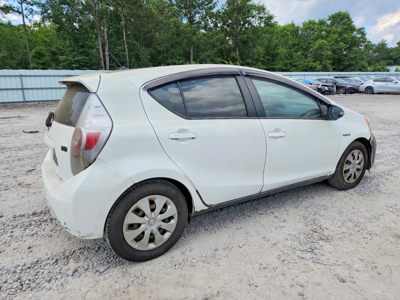 2013 Toyota Prius C Two Белый vin: JTDKDTB37D1532559