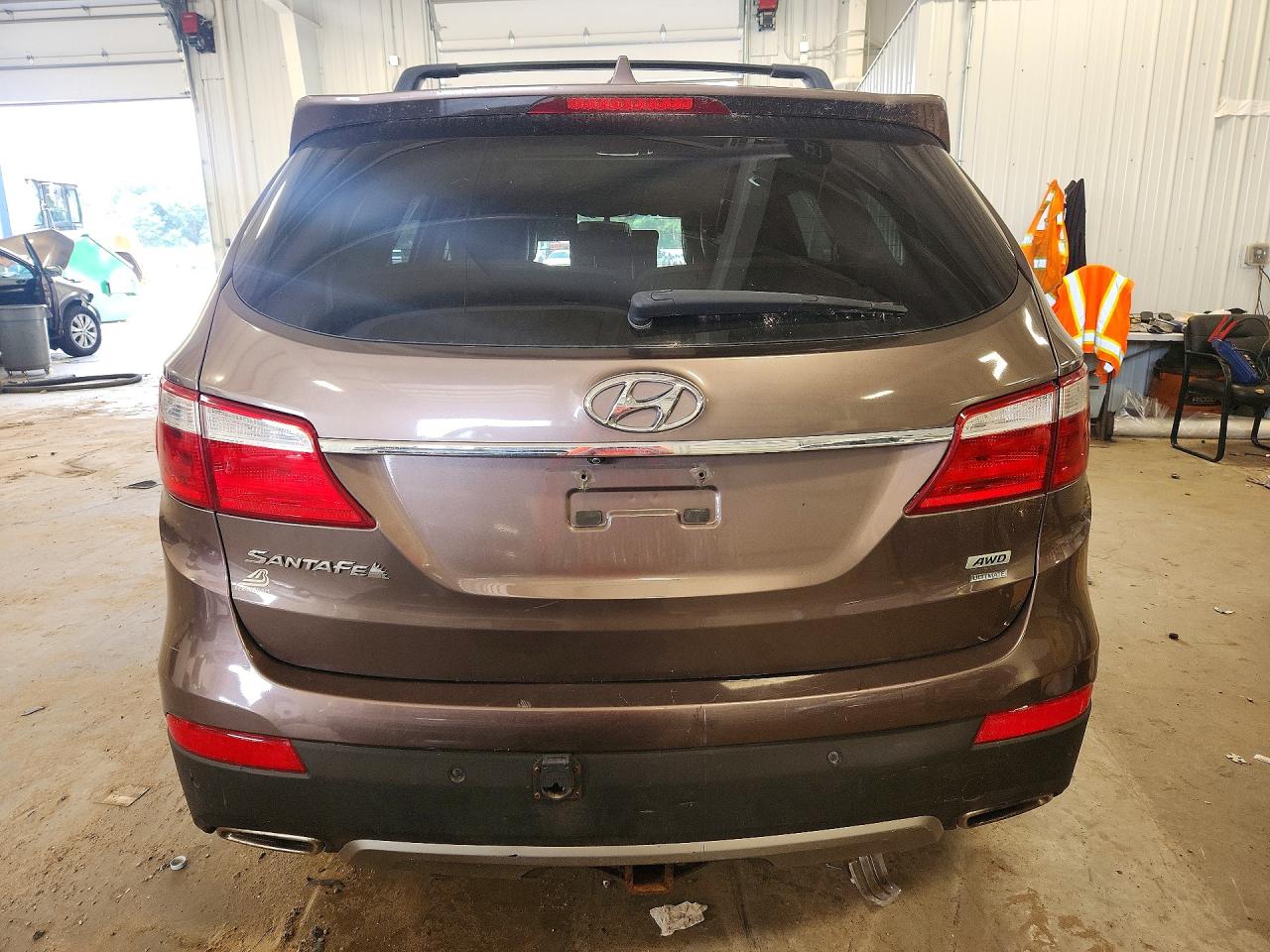 2014 Hyundai Santa Fe Gls Brown vin: KM8SRDHF9EU075032