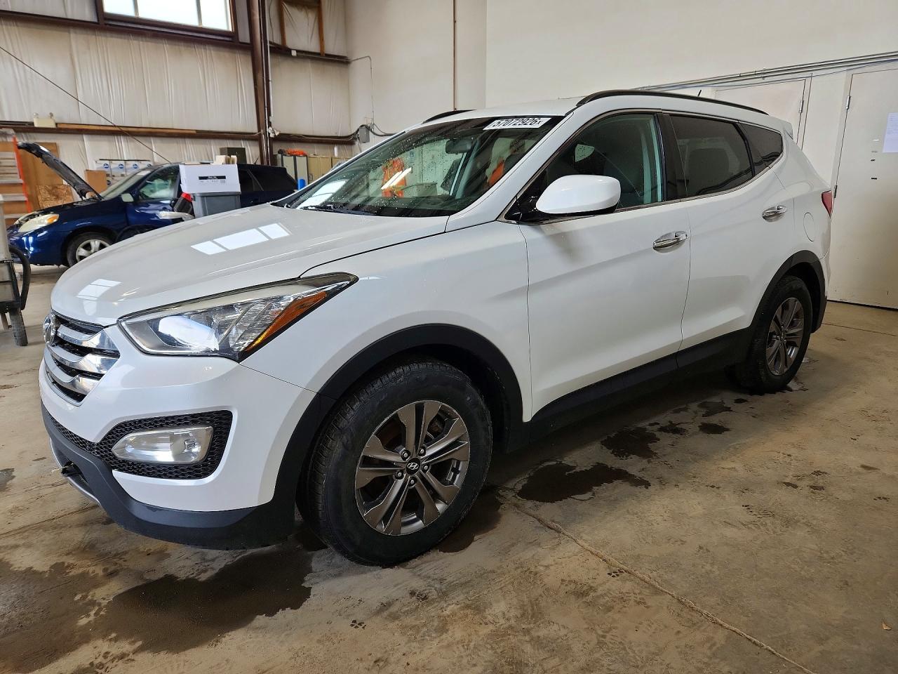 2015 Hyundai Santa Fe Sport White vin: 5XYZUDLB1FG273919