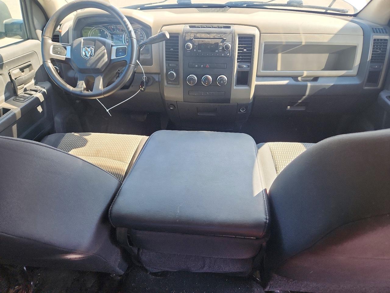 2011 Dodge Ram 1500 White vin: 1D7RV1GT8BS598902