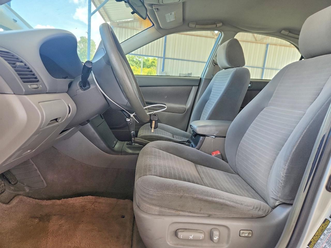 2006 Toyota Camry Le Серебряный vin: 4T1BE32KX6U696258