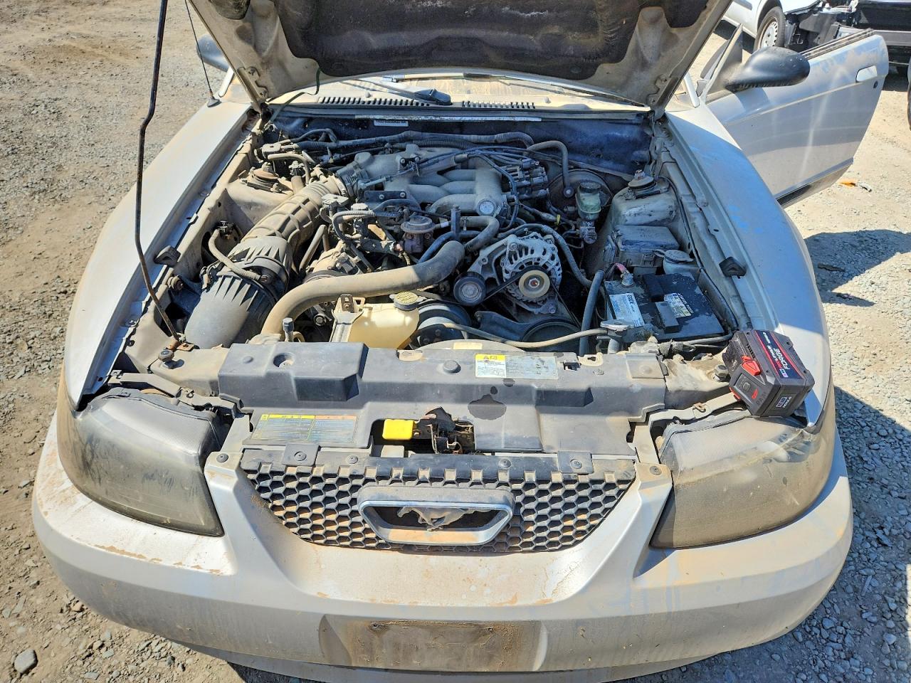 2002 Ford Mustang Silver vin: 1FAFP40452F147582