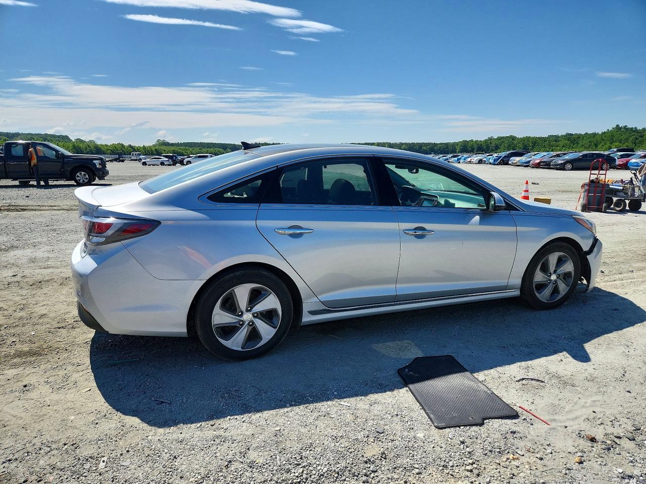 2017 Hyundai Sonata Hybrid Limited Silver vin: KMHE34L39HA077073