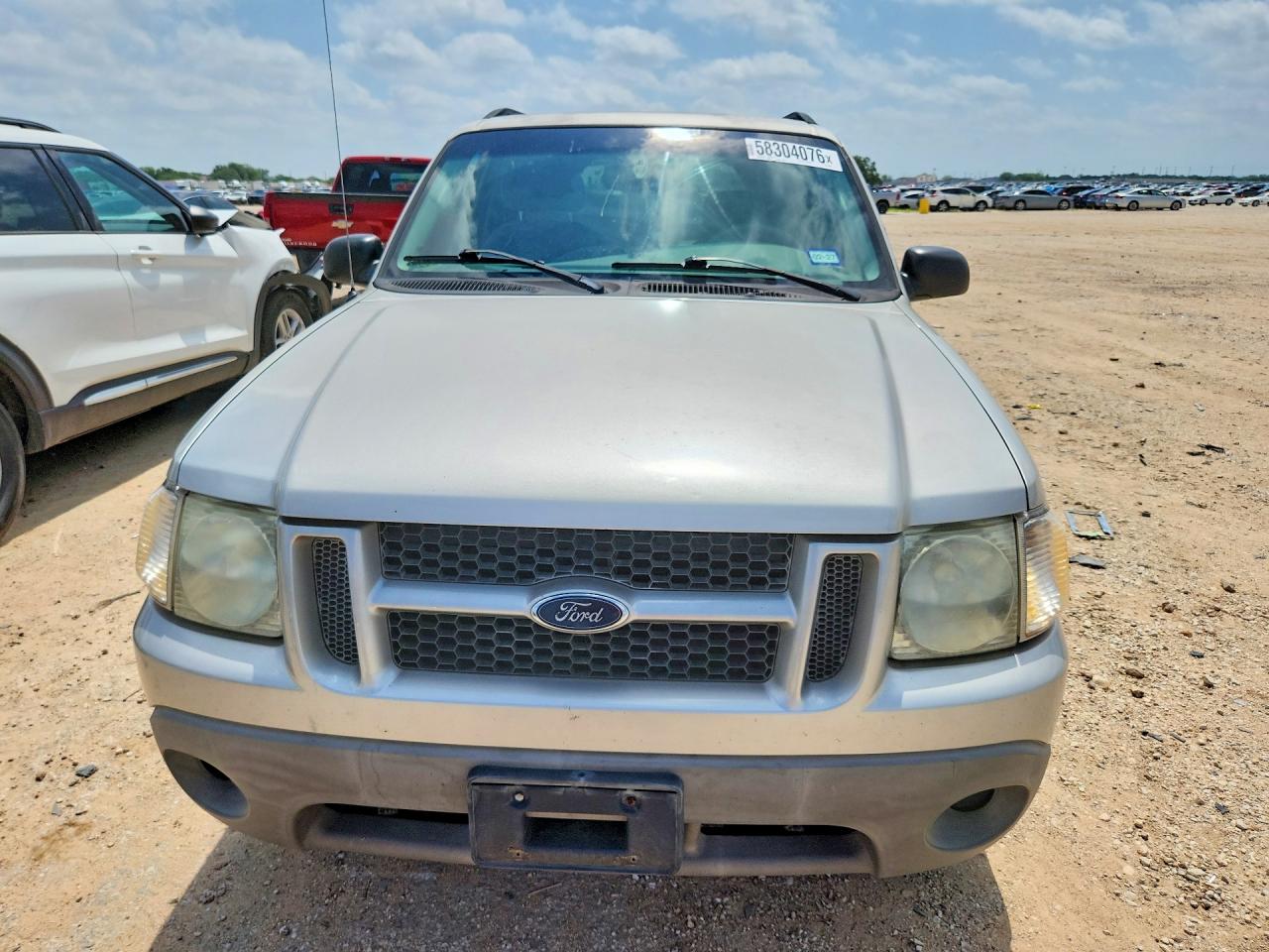 2003 Ford Explorer Sport Серебряный vin: 1FMYU60EX3UA95391