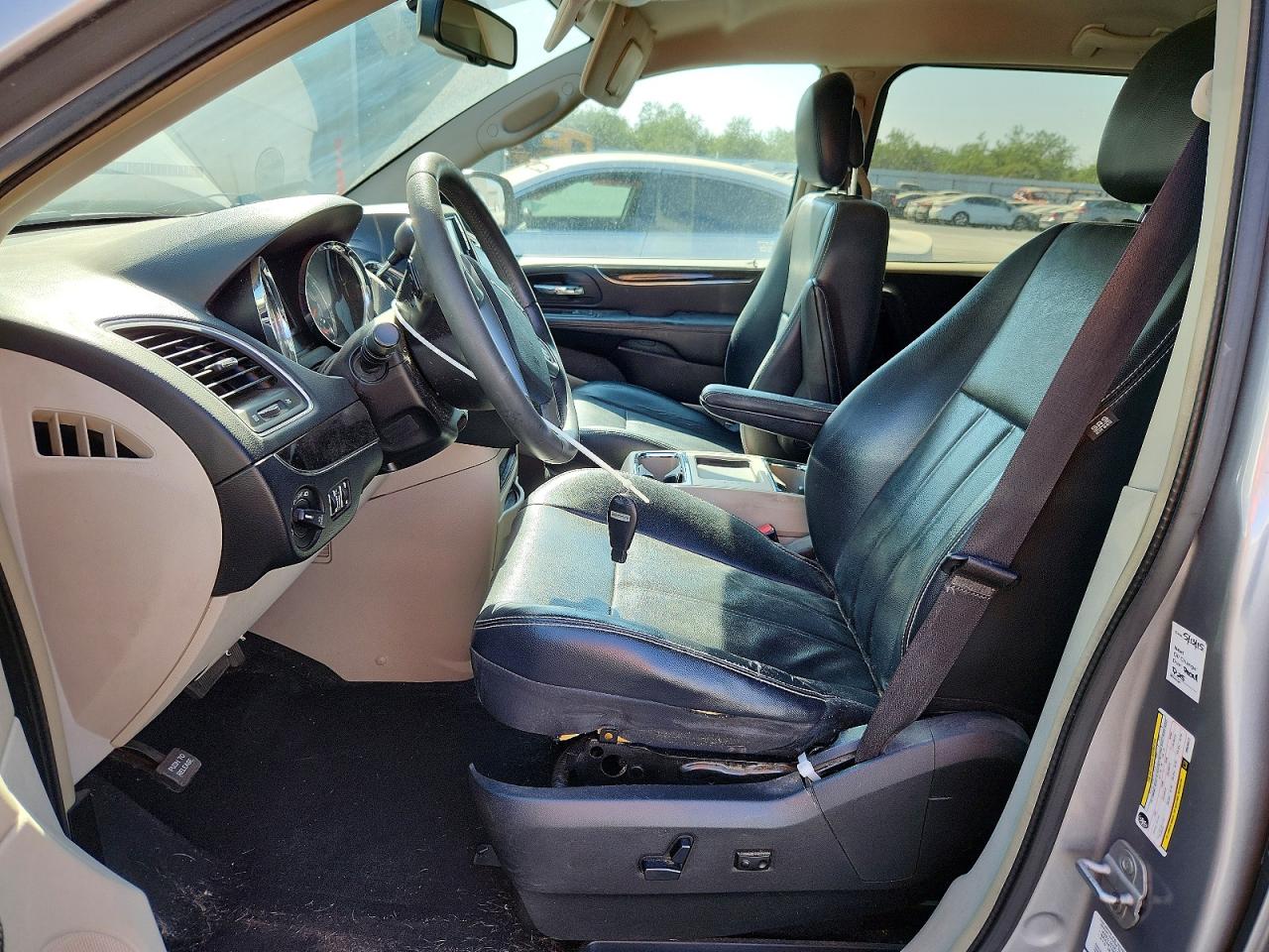2013 Chrysler Town & Country Touring Серебряный vin: 2C4RC1BG3DR630072