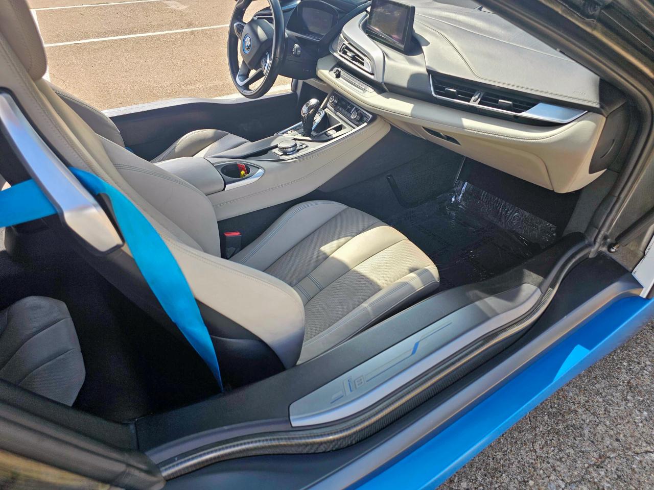 2014 Bmw I8 Two Tone vin: WBY2Z2C51EVX64711