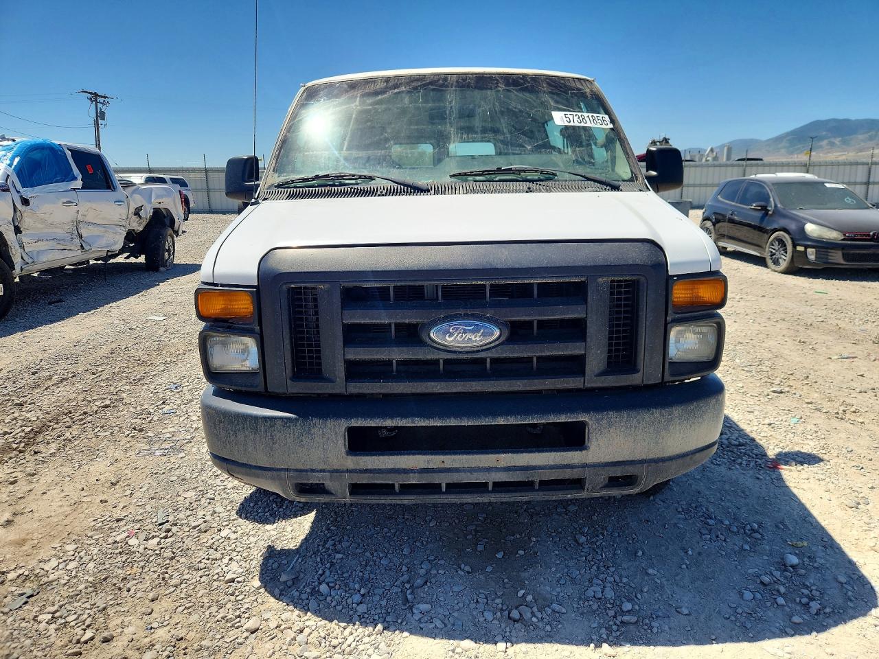 2011 Ford Econoline E150 Wagon White vin: 1FMNE1BW0BDA64531