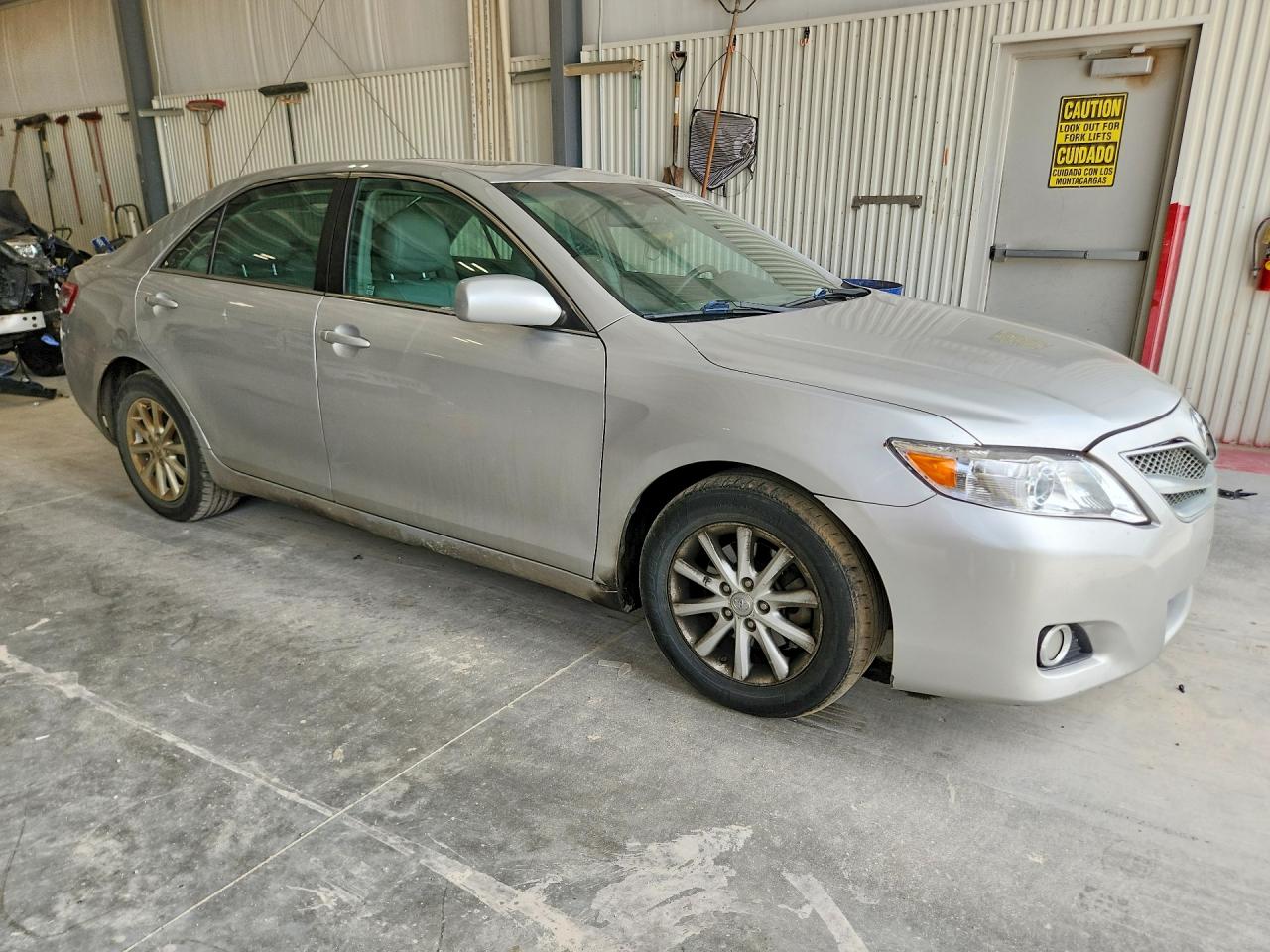 2010 Toyota Camry Base Silver vin: 4T4BF3EK0AR079362