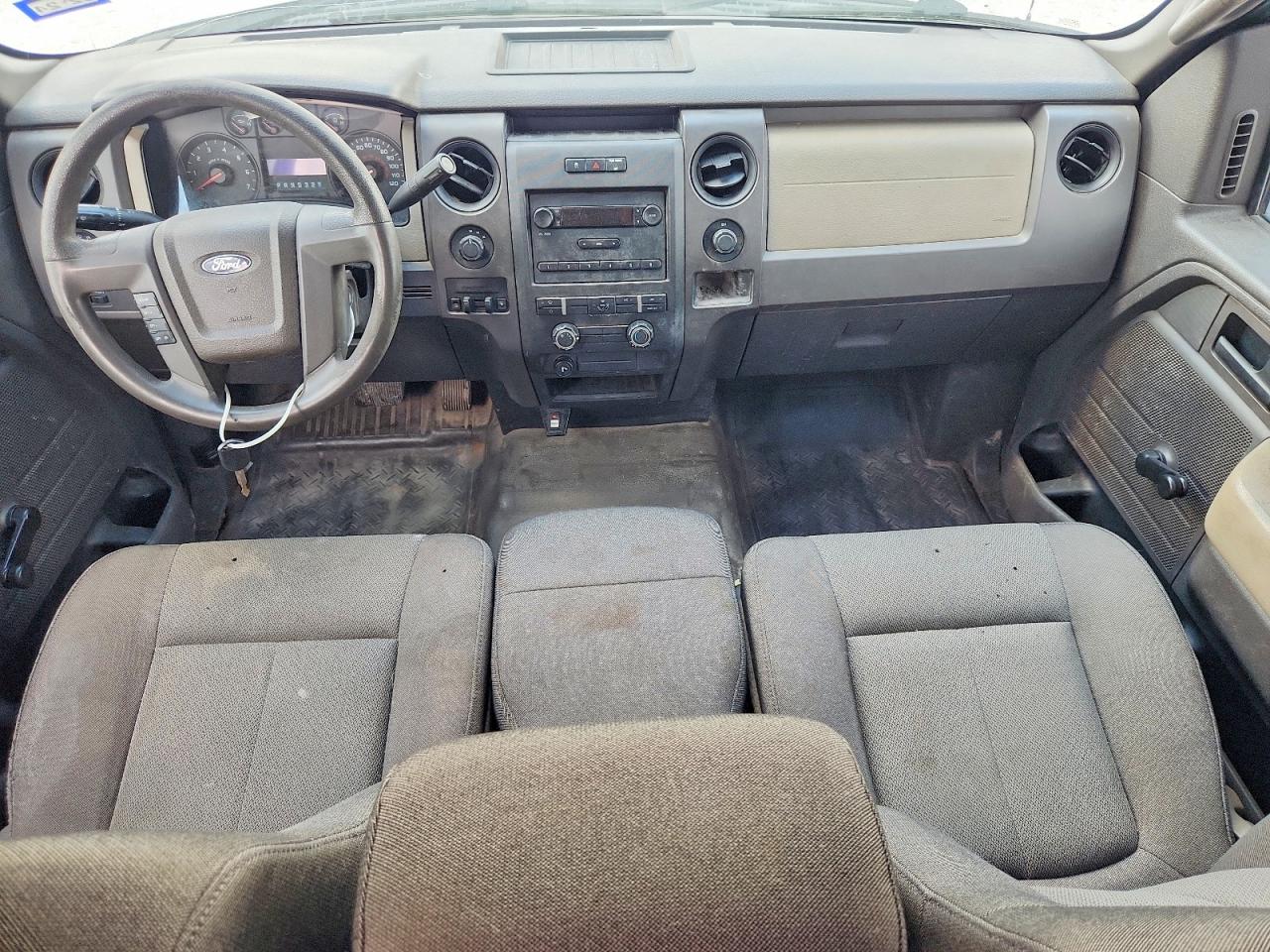 2010 Ford F150 Super Cab Белый vin: 1FTEX1E82AKC11471