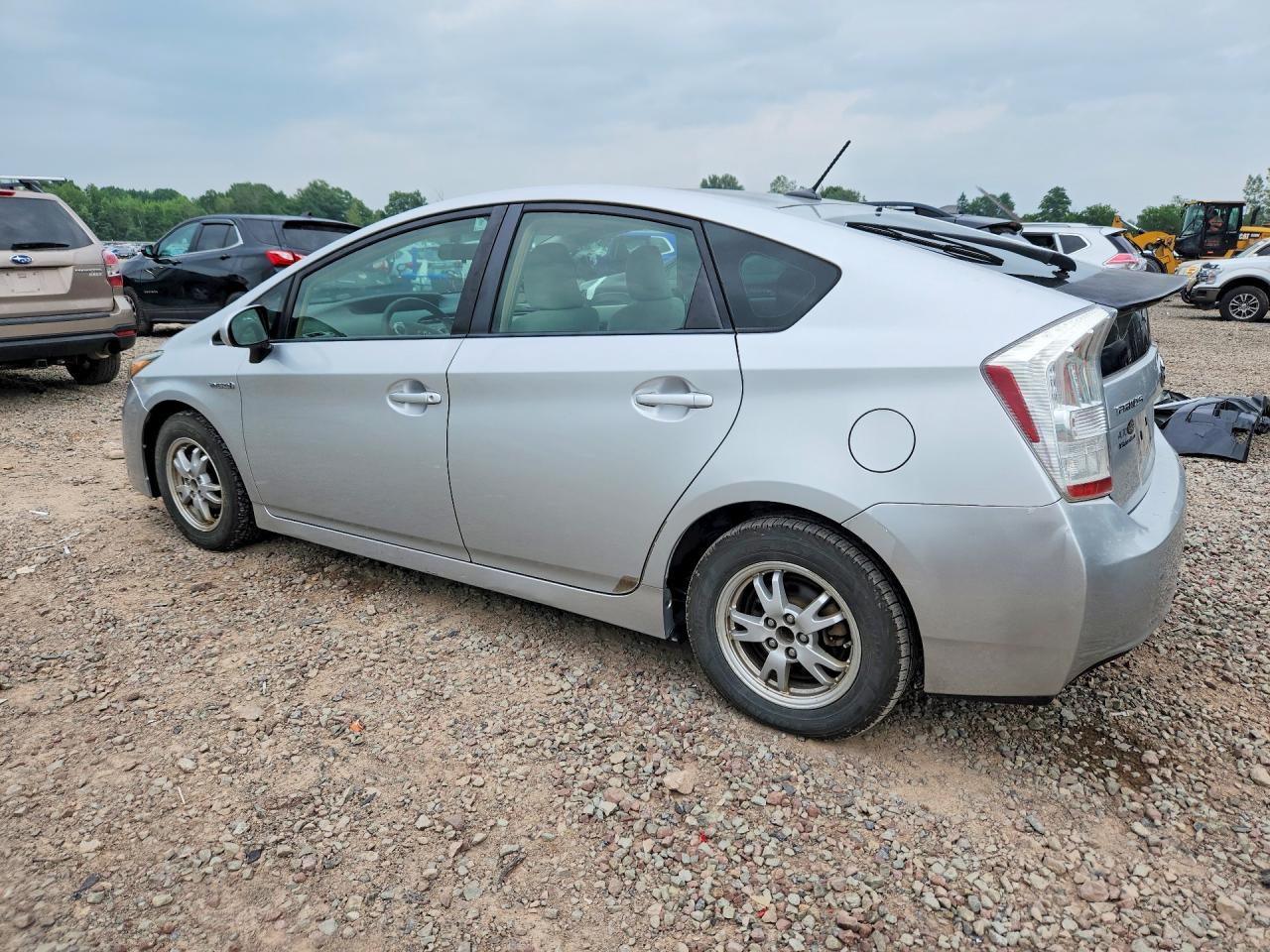 2011 Toyota Prius Two Silver vin: JTDKN3DUXB1384455