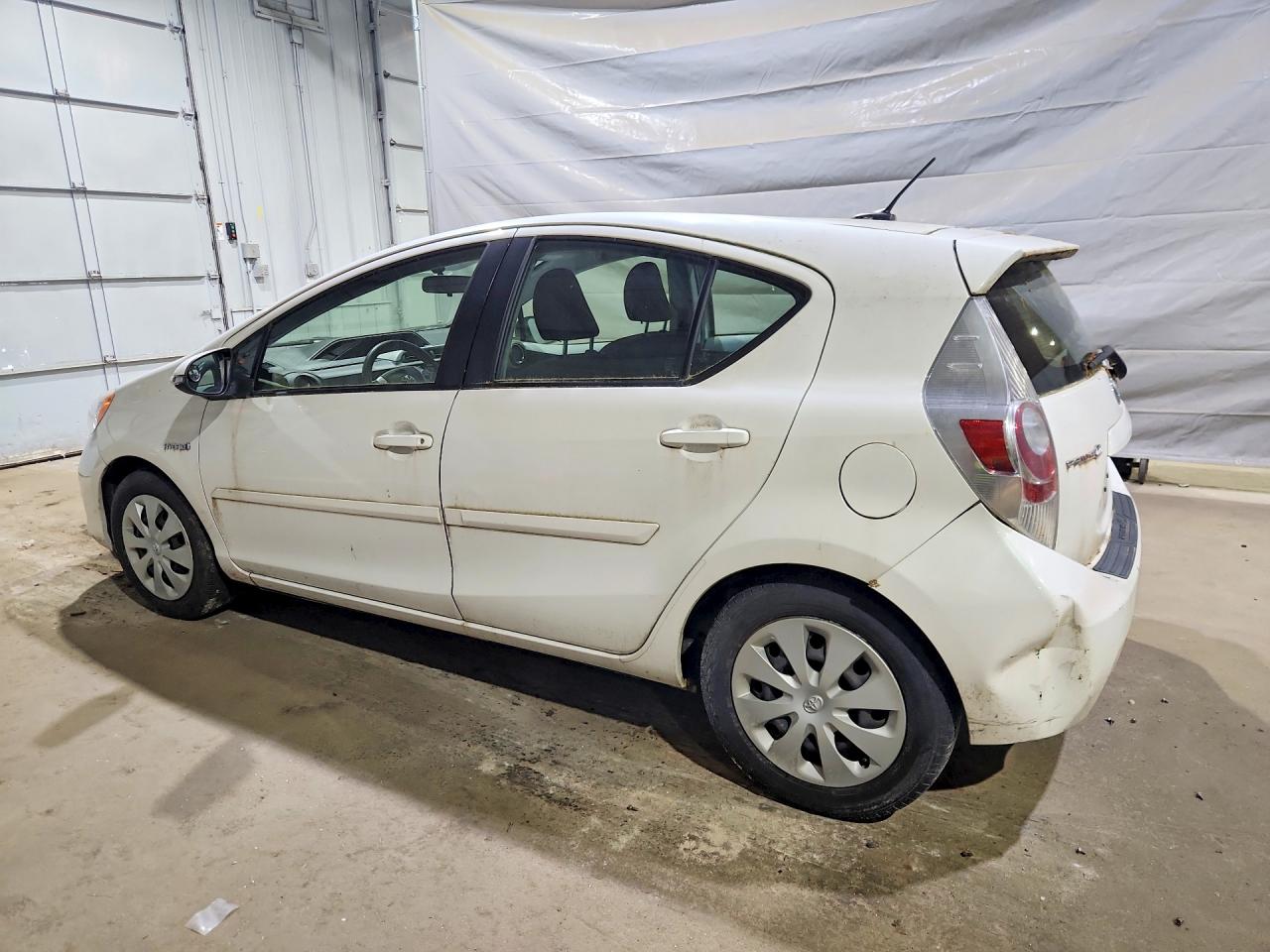 2012 Toyota Prius C Three White vin: JTDKDTB36C1519168