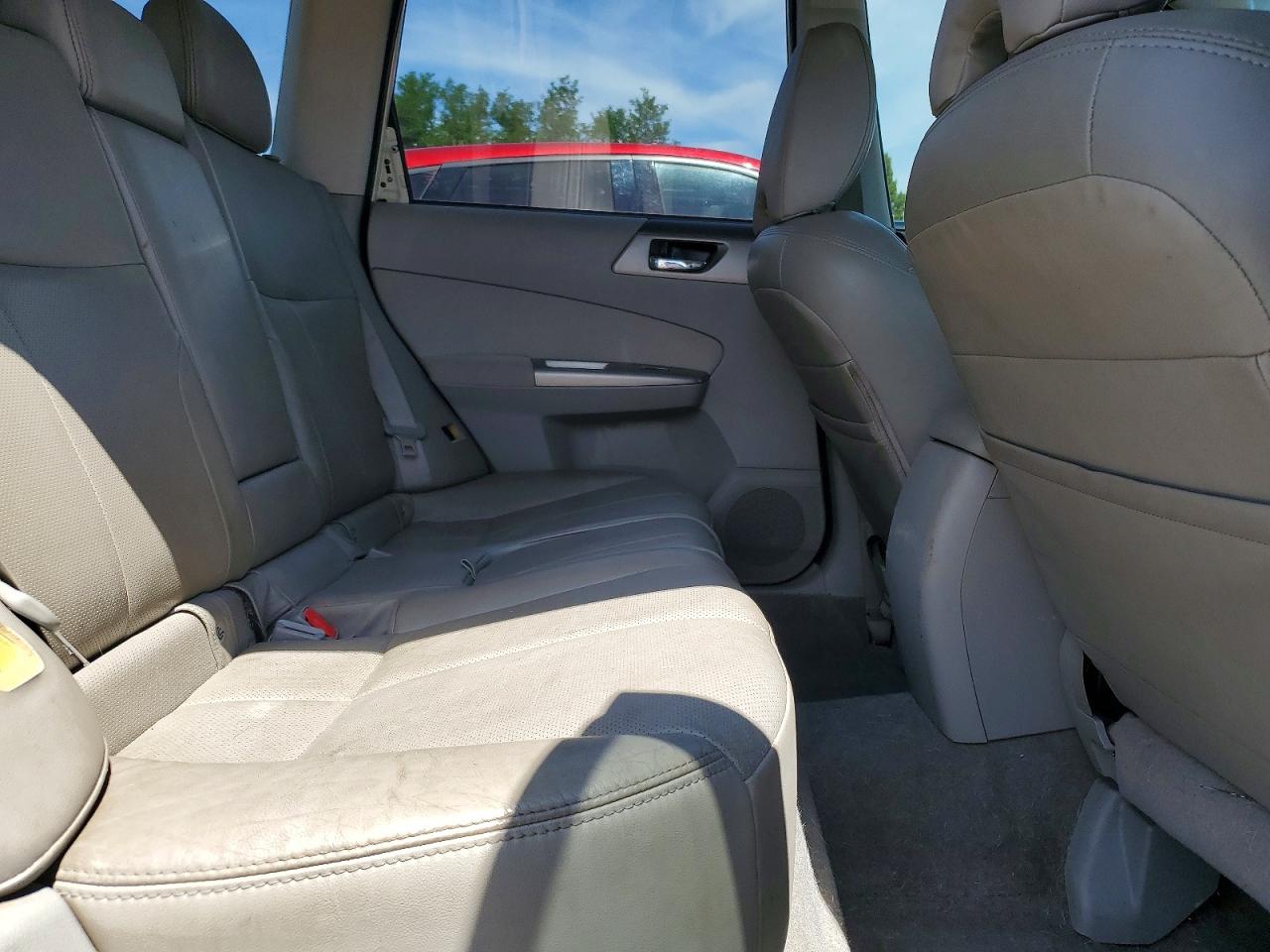 2009 Subaru Forester 2.5x Limited White vin: JF2SH64689H747199