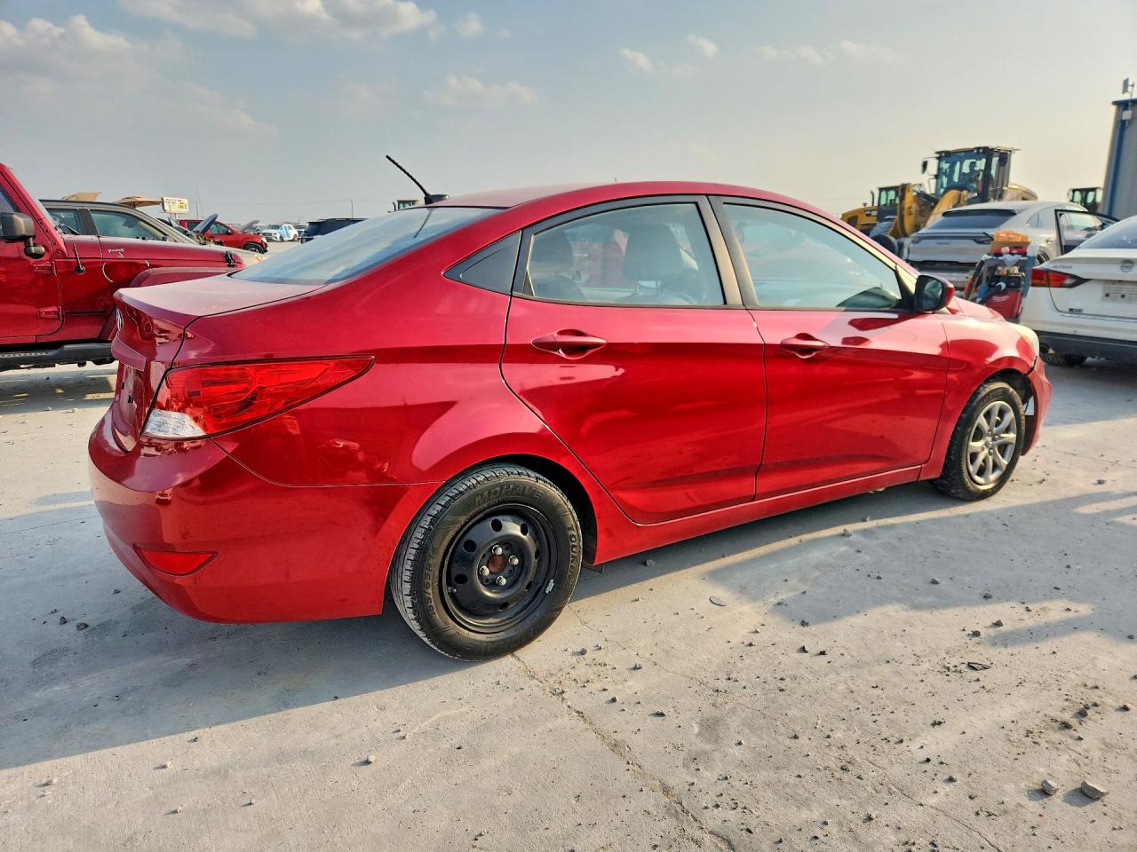 2013 Hyundai Accent Gls Red vin: KMHCT4AE0DU375631
