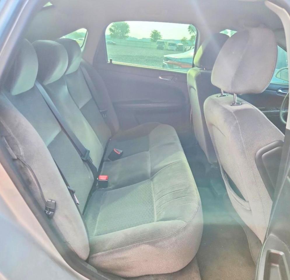 2010 Chevrolet Impala Ls Silver vin: 2G1WA5EK0A1124119
