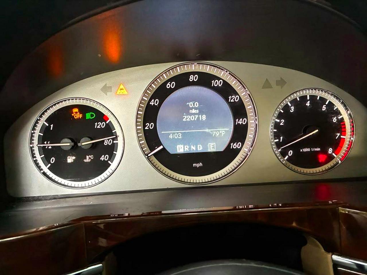 2011 Mercedes-benz Glk 350 Gray vin: WDCGG5GB4BF650409