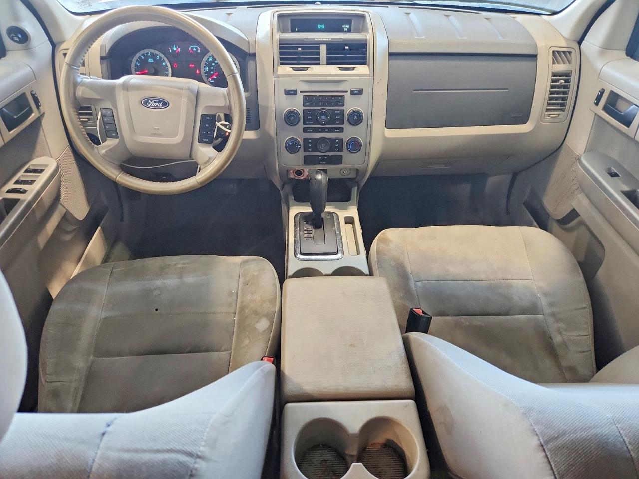 2010 Ford Escape Xlt White vin: 1FMCU9DG8AKC35177
