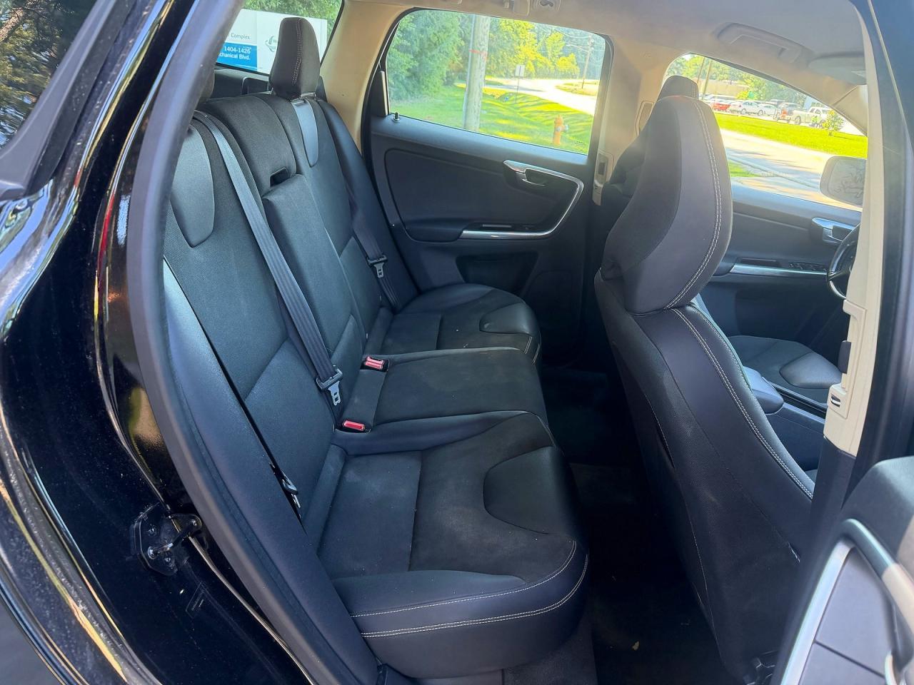 2012 Volvo Xc60 3.2 P Black vin: YV4940DZ6C2274992