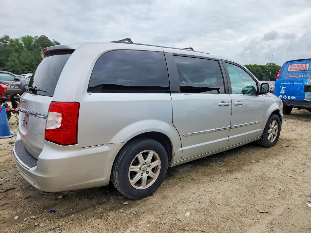 2011 Chrysler Town & Country Touring Серебряный vin: 2A4RR5DG8BR768359