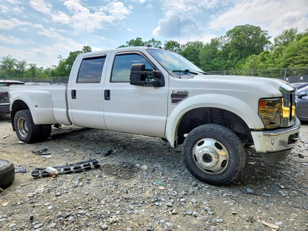 2008 Ford F350 Super Duty White vin: 1FTWW33R48ED24863
