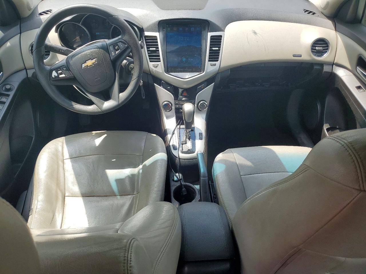 2015 Chevrolet Cruze Ls White vin: 1G1PA5SH7F7292525