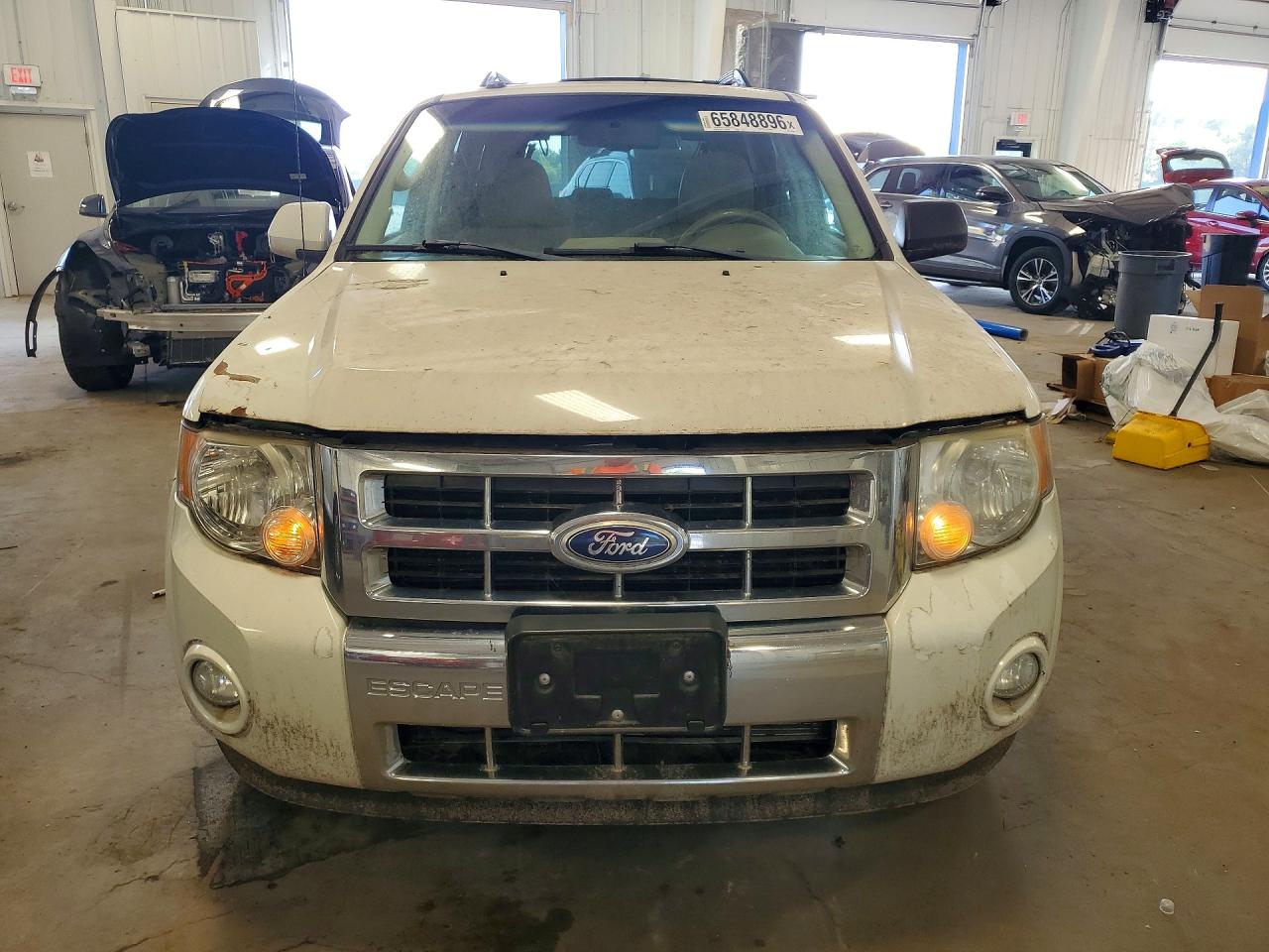 2010 Ford Escape Limited White vin: 1FMCU9EG2AKC22049
